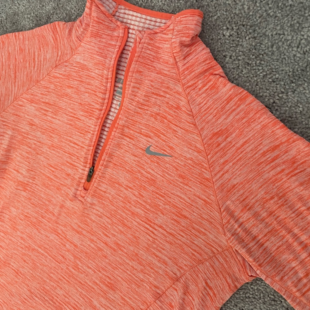 Nike women’s Dry fit workout gym top clothing just do it modest sleeve sweat